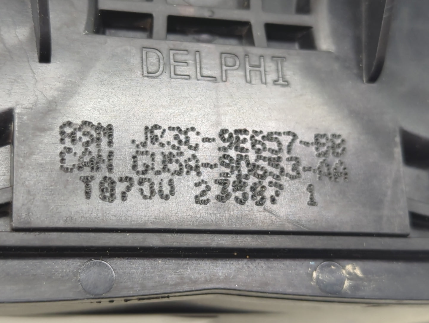 2019 Ford Mustang Fuel Vapor Charcoal Canister - Oemusedautoparts1.com