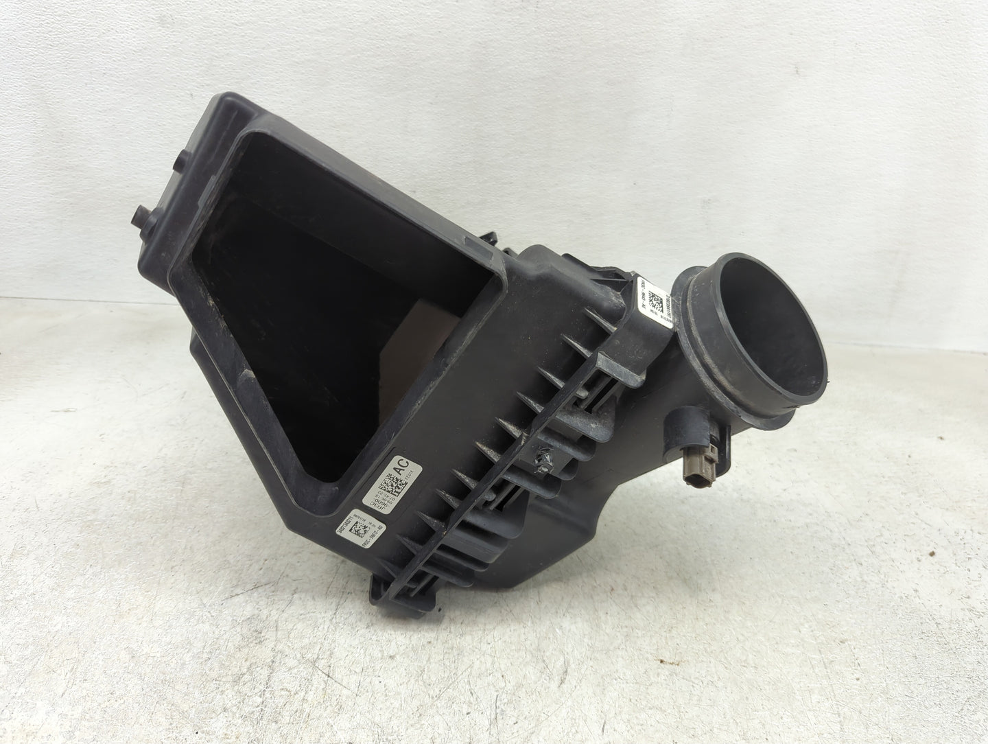 2018-2022 Ford Mustang Air Cleaner Intake-duct Hose Tube - Oemusedautoparts1.com