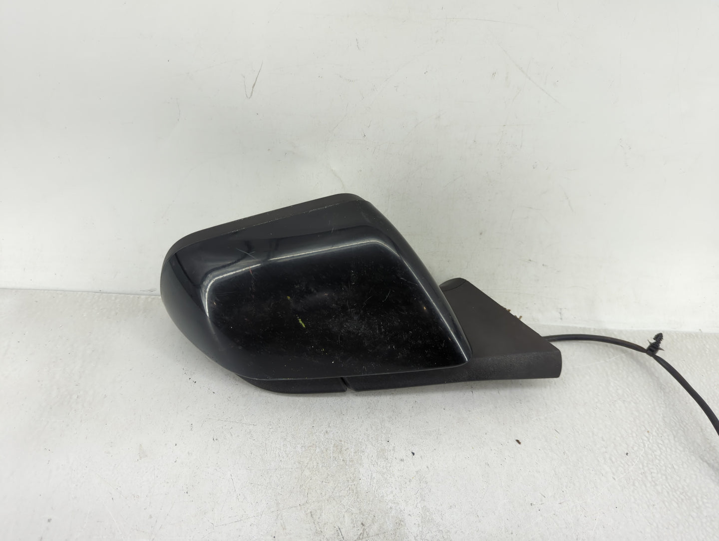 2015-2020 Ford Mustang Passenger Side View Mirror - Right Door Mirror OEM Used - Oemusedautoparts1.com