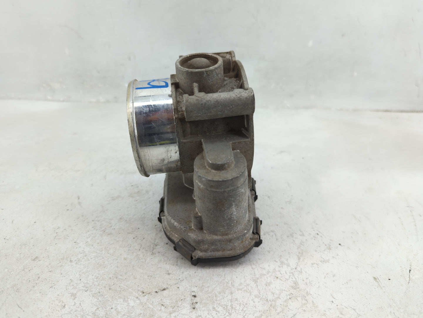 2018-2022 Ford Mustang Throttle Body P/N:KR3Z9E926A Fits Fits 2018 2019 2020 2021 2022 OEM Used Auto Parts - Oemusedautopart