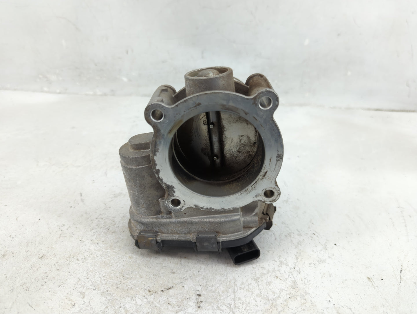 2018-2022 Ford Mustang Throttle Body P/N:KR3Z9E926A Fits Fits 2018 2019 2020 2021 2022 OEM Used Auto Parts - Oemusedautopart