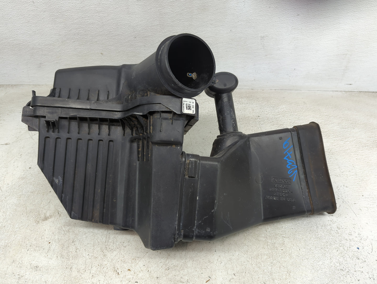 2018-2022 Ford Mustang Air Cleaner Intake-duct Hose Tube - Oemusedautoparts1.com