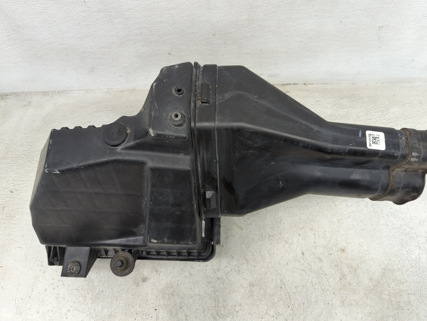 2018-2022 Ford Mustang Air Cleaner Intake-duct Hose Tube - Oemusedautoparts1.com