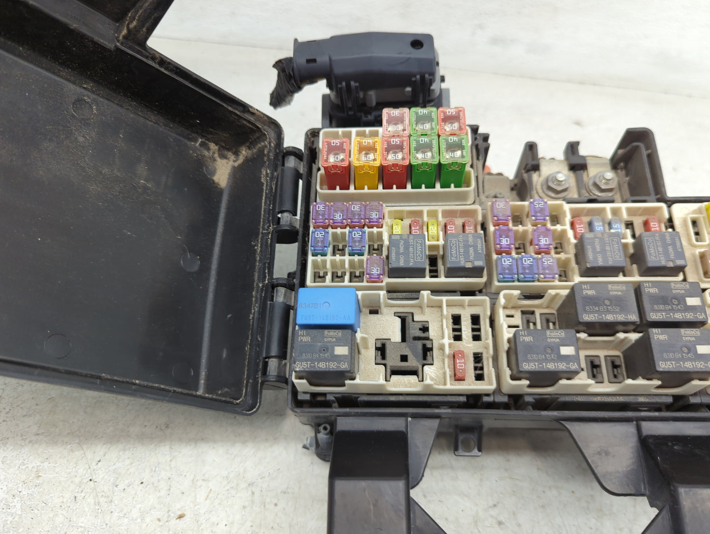 2018-2019 Ford Mustang Fusebox Fuse Box Panel Relay Module Fits Fits 2018 2019 OEM Used Auto Parts - Oemusedautoparts1.com