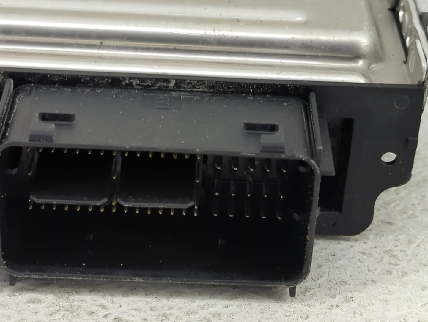 2015-2017 Ford Mustang PCM Engine Control Computer ECU ECM PCU OEM P/N:KR3A-12A650-HA KR3A-12B684-DA Fits OEM Used Auto Part