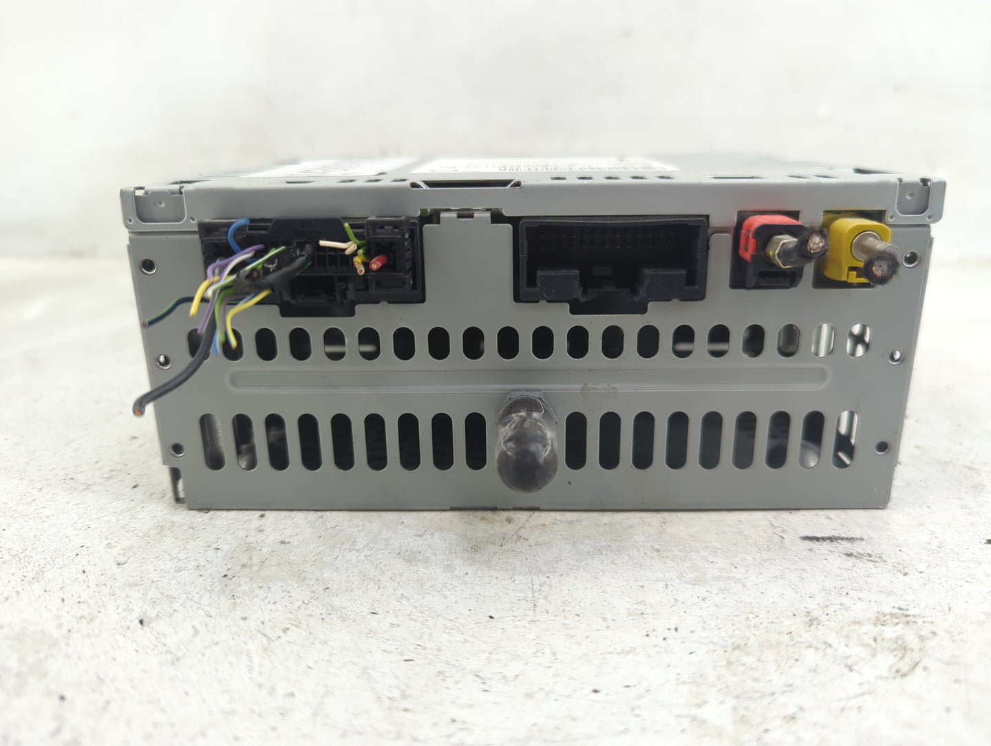 2019 Ford Mustang Radio AM FM Cd Player Receiver Replacement P/N:KR3T-18D832-ED RU-9751S-C Fits OEM Used Auto Parts - Oemuse