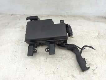compare product 2018-2019 Ford Mustang Fusebox Fuse Box Panel Relay Module P/N:GUST-14B192-GA Fits Fits 2018 2019 OEM Used Auto Parts