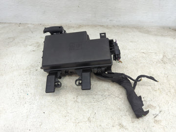 2018-2019 Ford Mustang Fusebox Fuse Box Panel Relay Module P/N:GUST-14B192-GA Fits Fits 2018 2019 OEM Used Auto Parts - Oemu