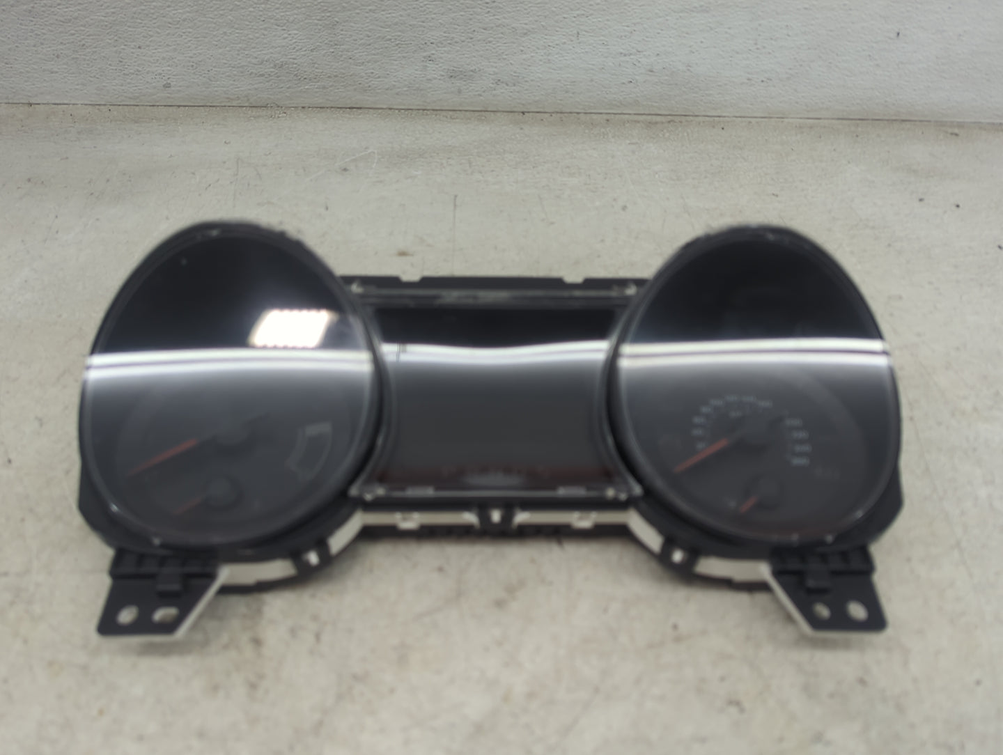 2019-2020 Ford Mustang Instrument Cluster Speedometer Gauges P/N:KR3T-10849-AG MX257550-4512 Miles: Fits Fits 2019 2020 OEM 