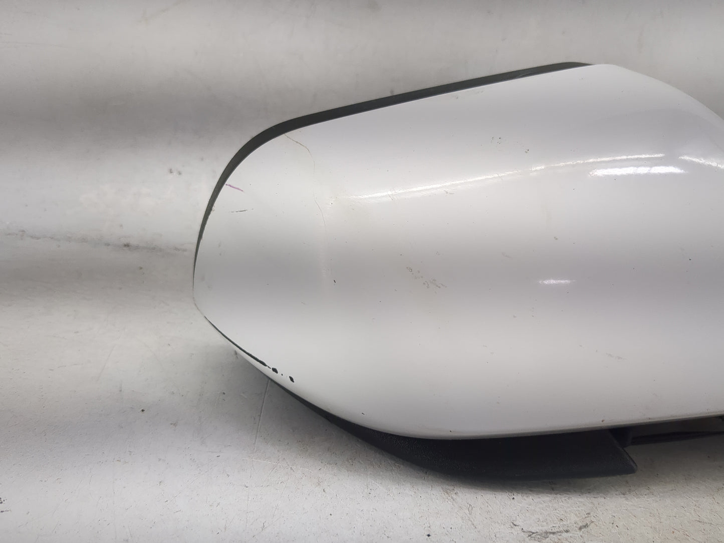 2015-2020 Ford Mustang Passenger Side View Mirror - Right Door Mirror OEM Used - Oemusedautoparts1.com