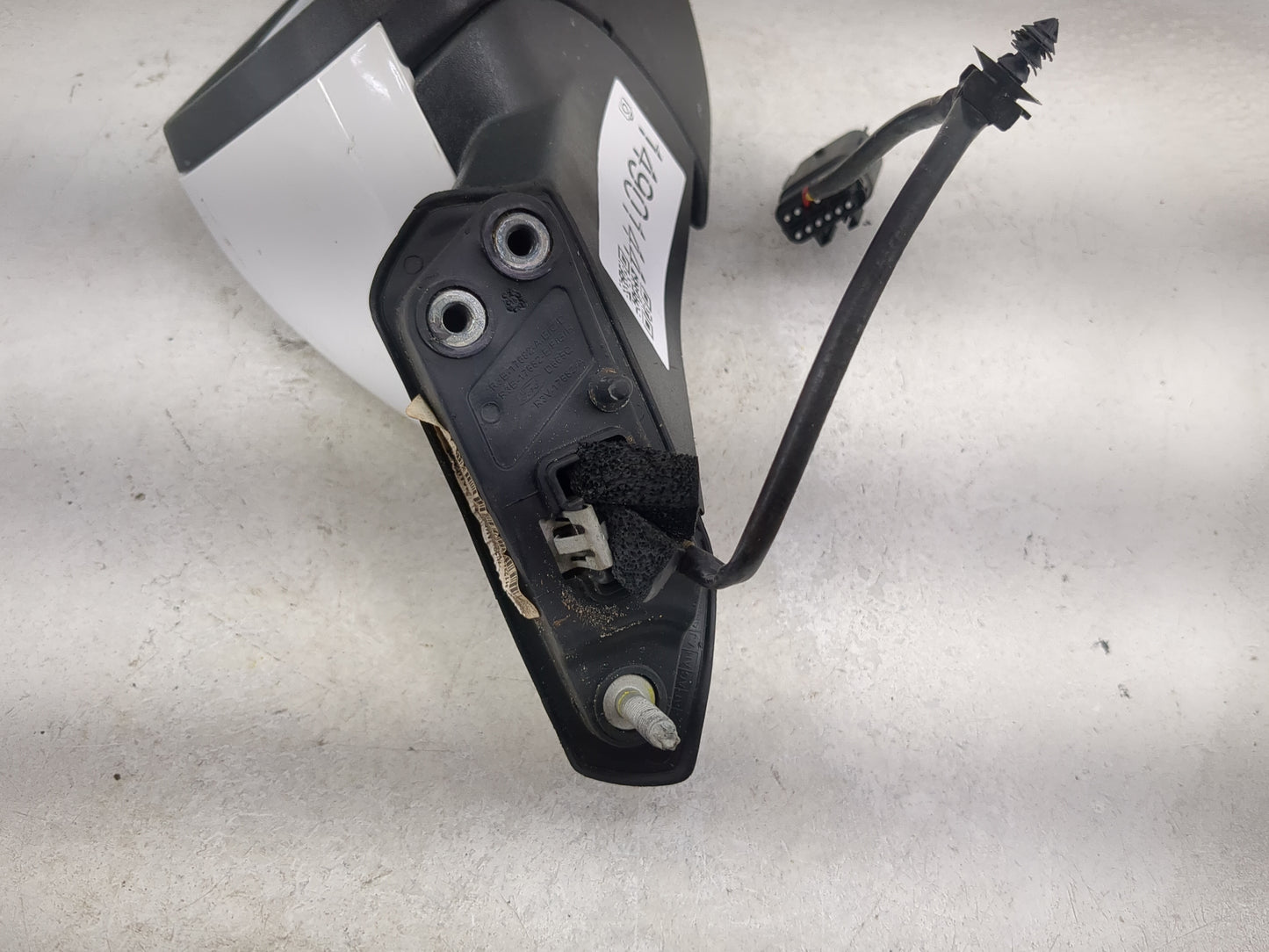 2015-2020 Ford Mustang Passenger Side View Mirror - Right Door Mirror OEM Used - Oemusedautoparts1.com