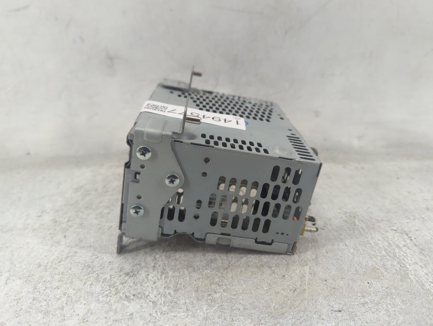 2019 Ford Mustang Radio AM FM Cd Player Receiver Replacement P/N:RU-9751S-C S6YKB, KR3T-18D832-ED Fits OEM Used Auto Parts -