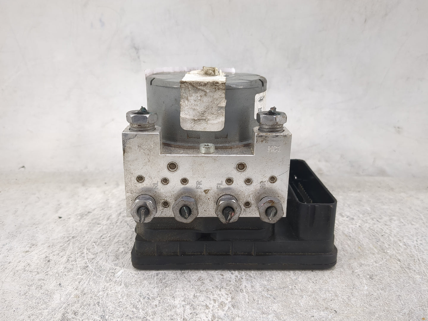 2019-2022 Ford Mustang ABS Pump Control Module Replacement P/N:KR3C-2B373-AB 25.0220-1092.4 Fits Fits 2019 2020 2021 2022 OE