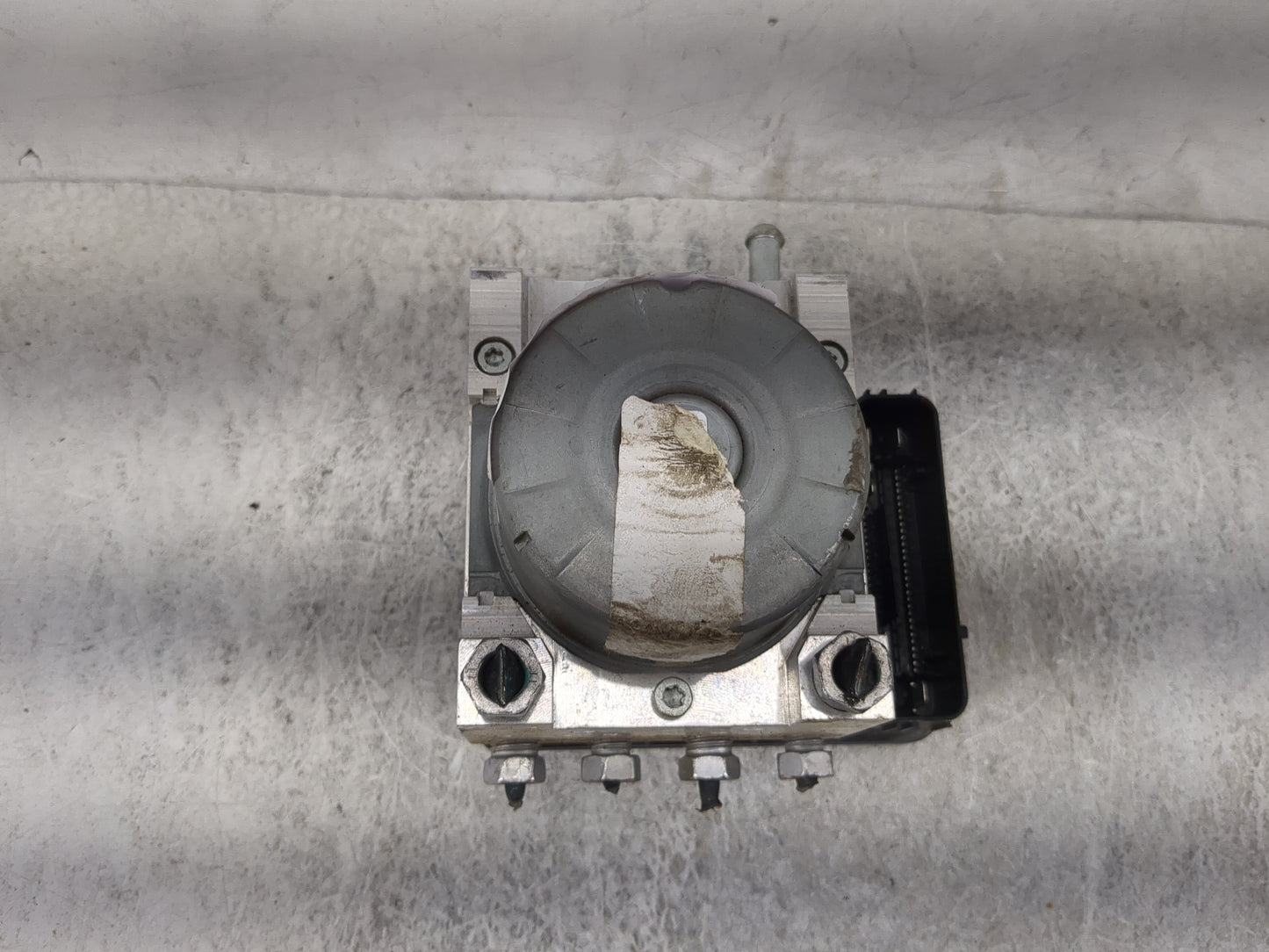2019-2022 Ford Mustang ABS Pump Control Module Replacement P/N:KR3C-2B373-AB 25.0220-1092.4 Fits Fits 2019 2020 2021 2022 OE