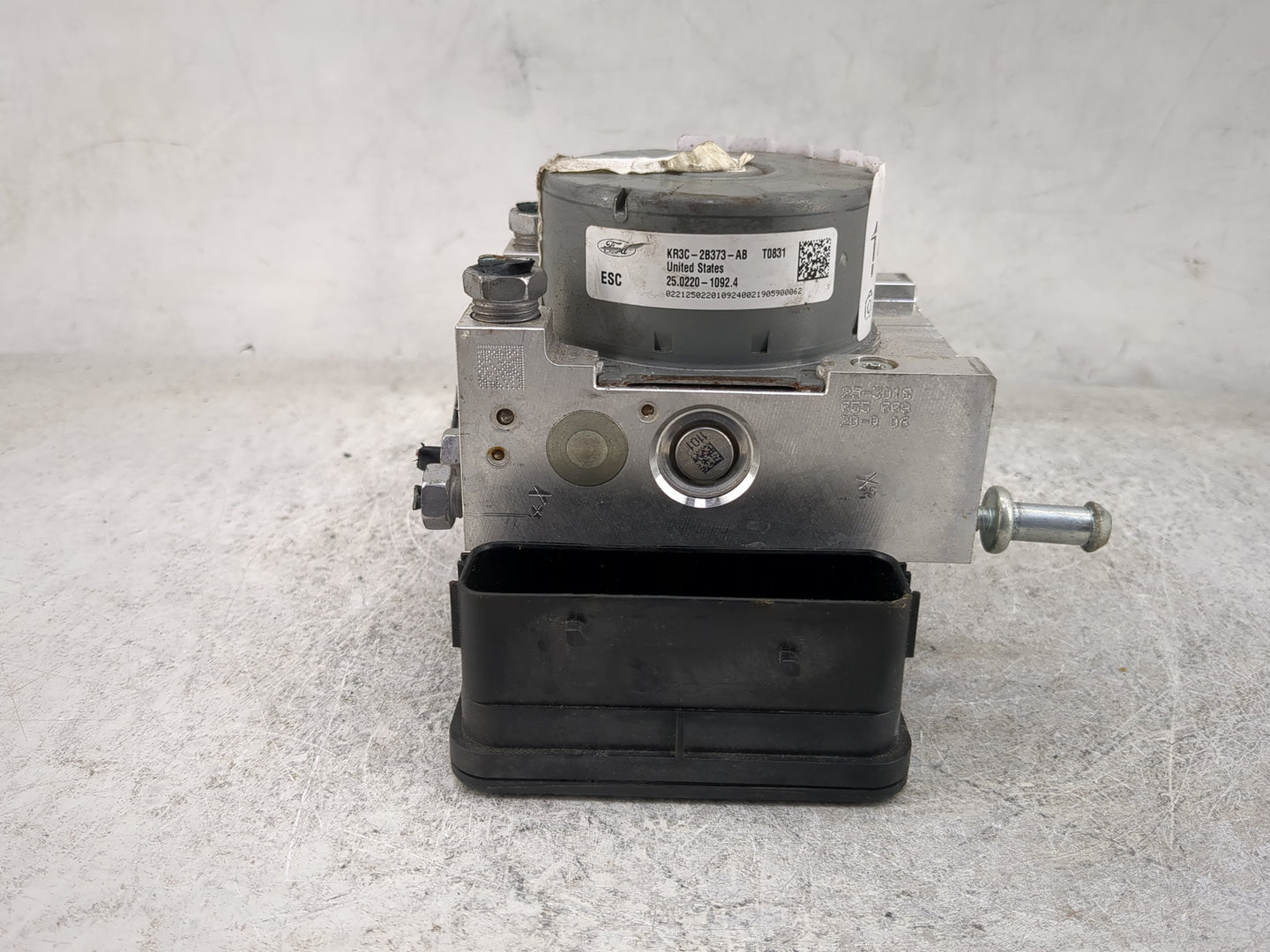 2019-2022 Ford Mustang ABS Pump Control Module Replacement P/N:KR3C-2B373-AB 25.0220-1092.4 Fits Fits 2019 2020 2021 2022 OE