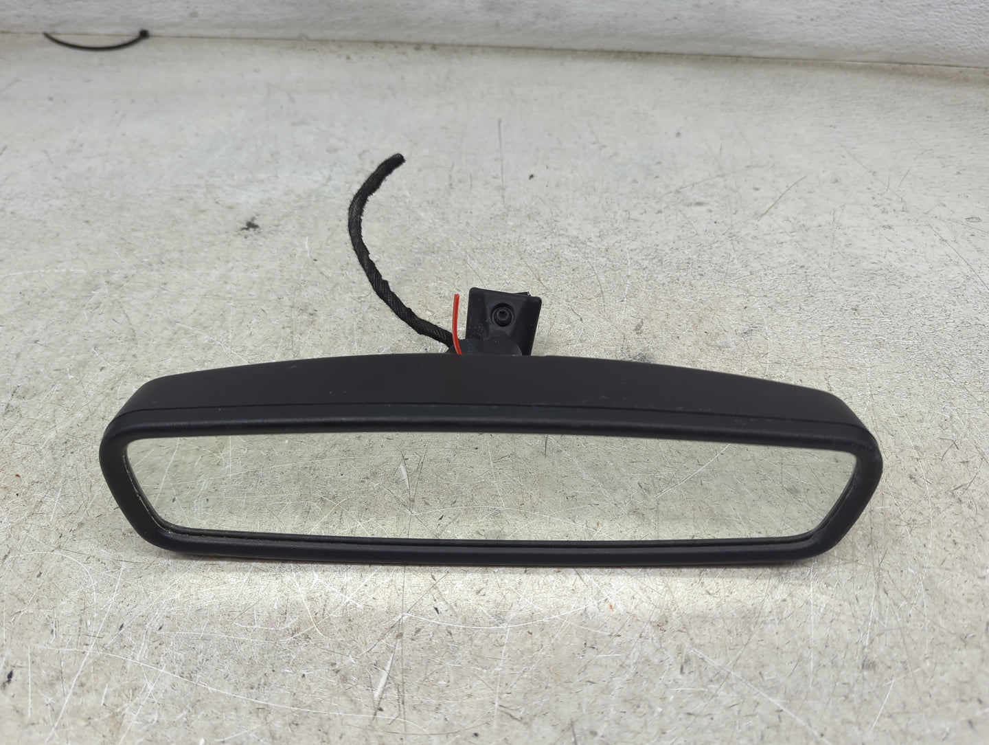2019 Ford Mustang Interior Rear View Mirror Replacement OEM P/N:E13 043535 E13 026533, GNTX-561 Fits OEM Used Auto Parts - O
