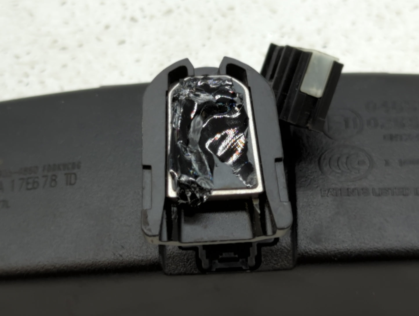 2018 Ford Mustang Interior Rear View Mirror Replacement OEM P/N:E11026533 E11046533 Fits Fits 2019 OEM Used Auto Parts - Oem