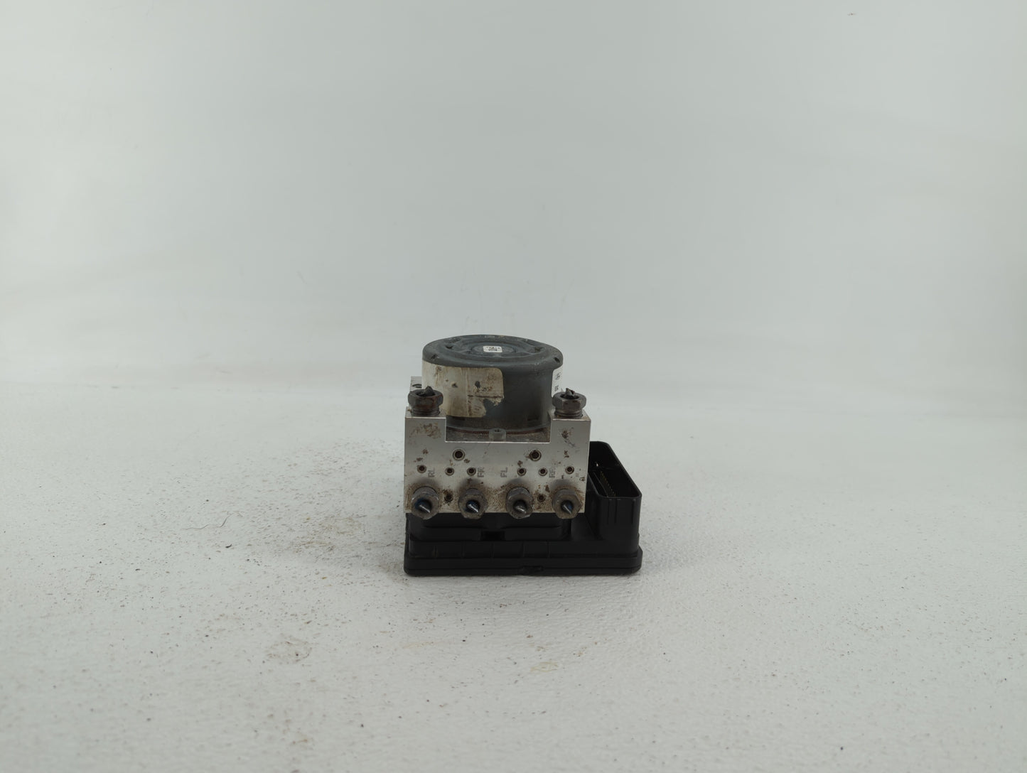 2019-2022 Ford Mustang ABS Pump Control Module Replacement P/N:KR3C-2C219-AB KR3C-2B373-AB Fits Fits 2019 2020 2021 2022 OEM