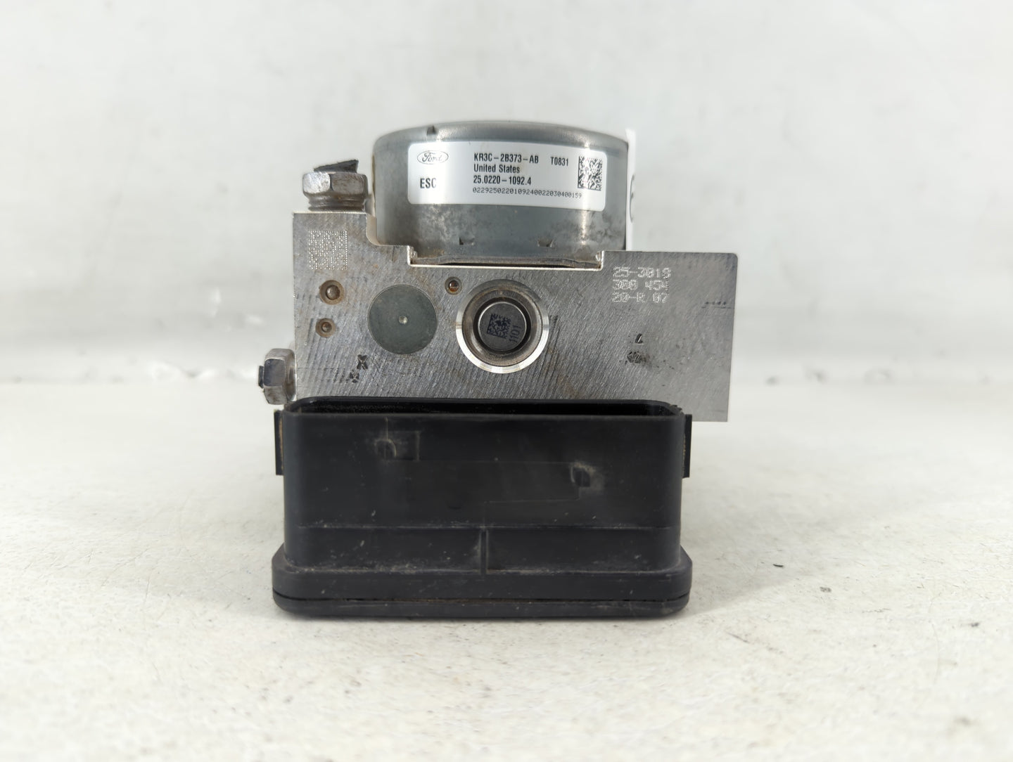 2019-2022 Ford Mustang ABS Pump Control Module Replacement P/N:KR3C-2B373-AB Fits Fits 2019 2020 2021 2022 OEM Used Auto Par