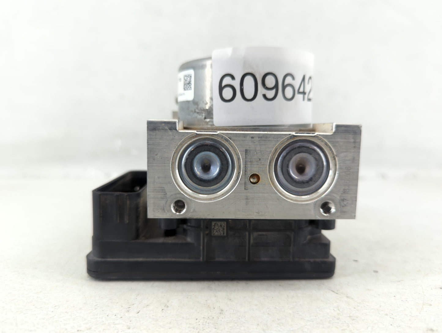 2019-2022 Ford Mustang ABS Pump Control Module Replacement P/N:KR3C-2B373-AB Fits Fits 2019 2020 2021 2022 OEM Used Auto Par