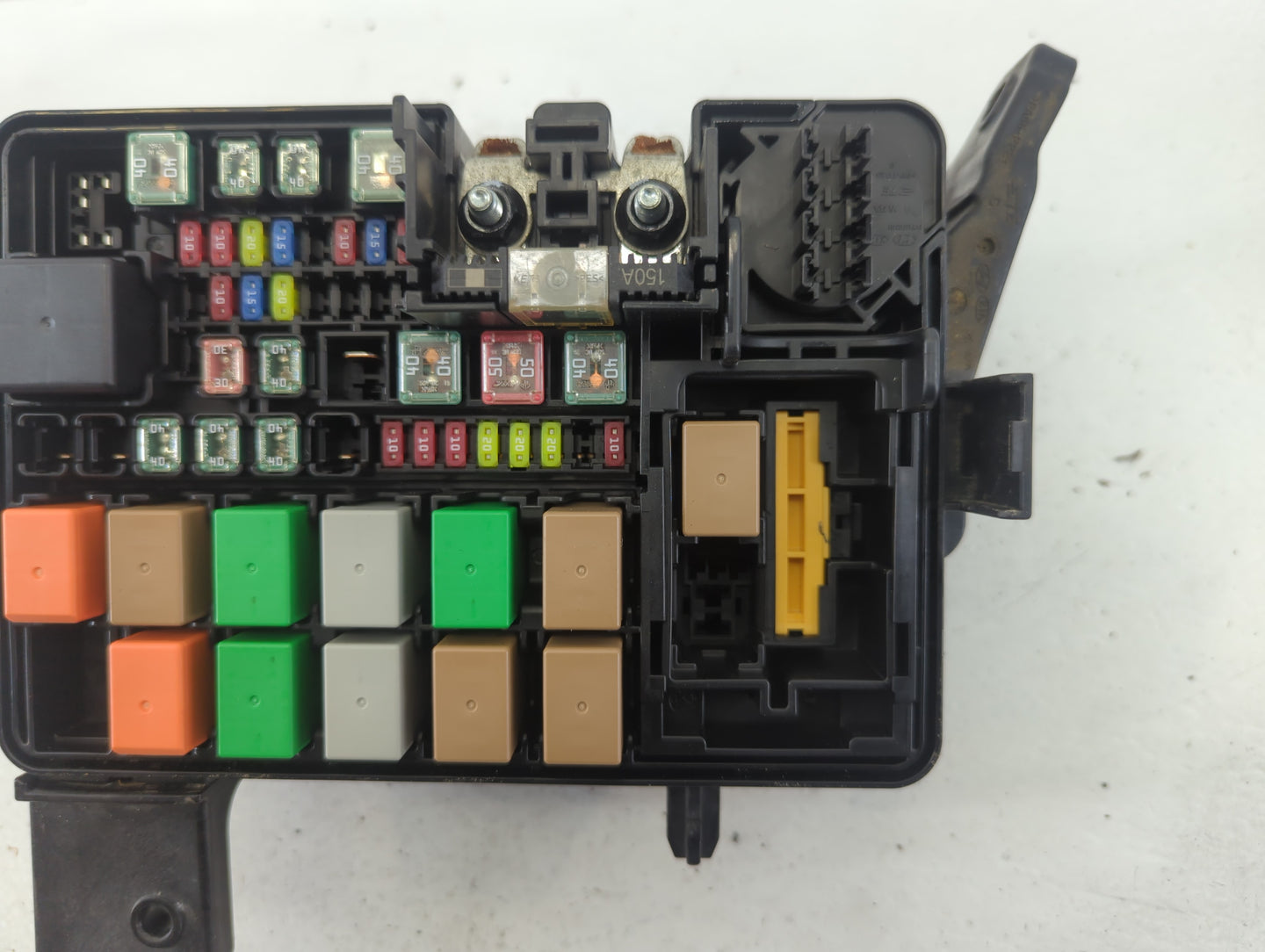 2019 Ford Mustang Fusebox Fuse Box Panel Relay Module P/N:P077Y4Y4 9140 J0441 Fits OEM Used Auto Parts - Oemusedautoparts1.c