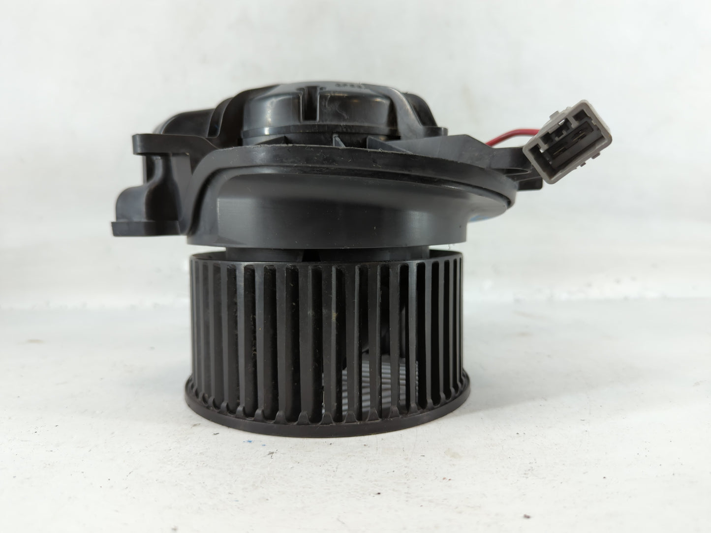 2015-2022 Ford Mustang Heater AC Blower Motor P/N:T953271 Fits Fits 2015 2016 2017 2018 2019 2020 2021 2022 OEM Used Auto Pa