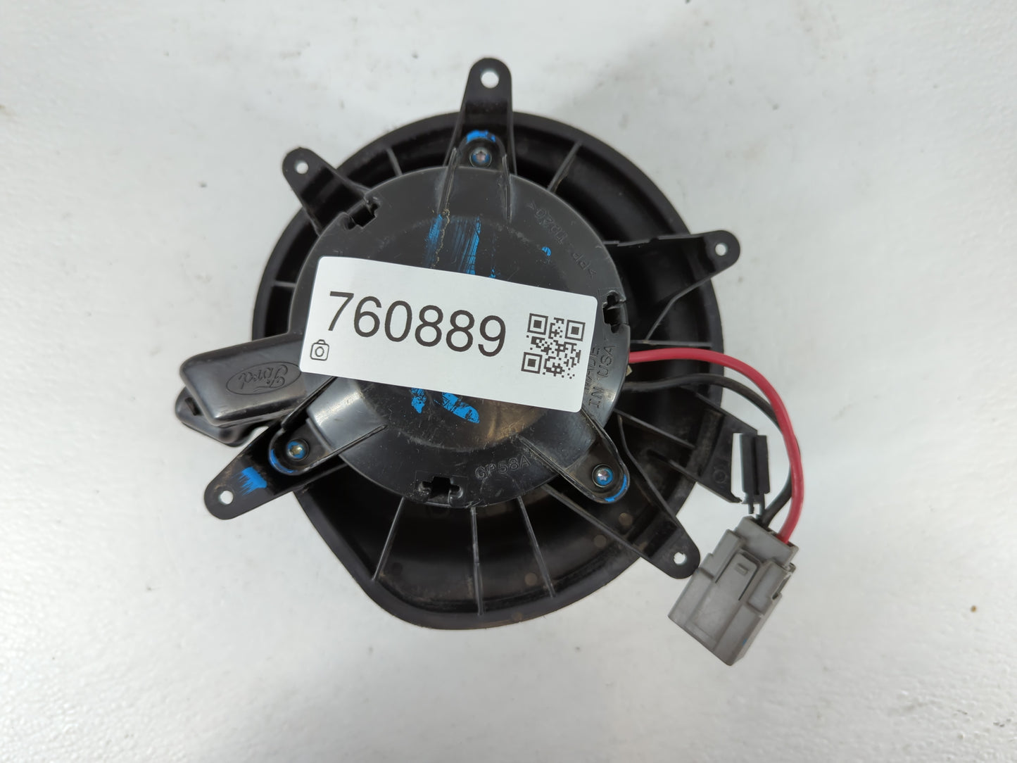 2015-2022 Ford Mustang Heater AC Blower Motor P/N:T953271 Fits Fits 2015 2016 2017 2018 2019 2020 2021 2022 OEM Used Auto Pa