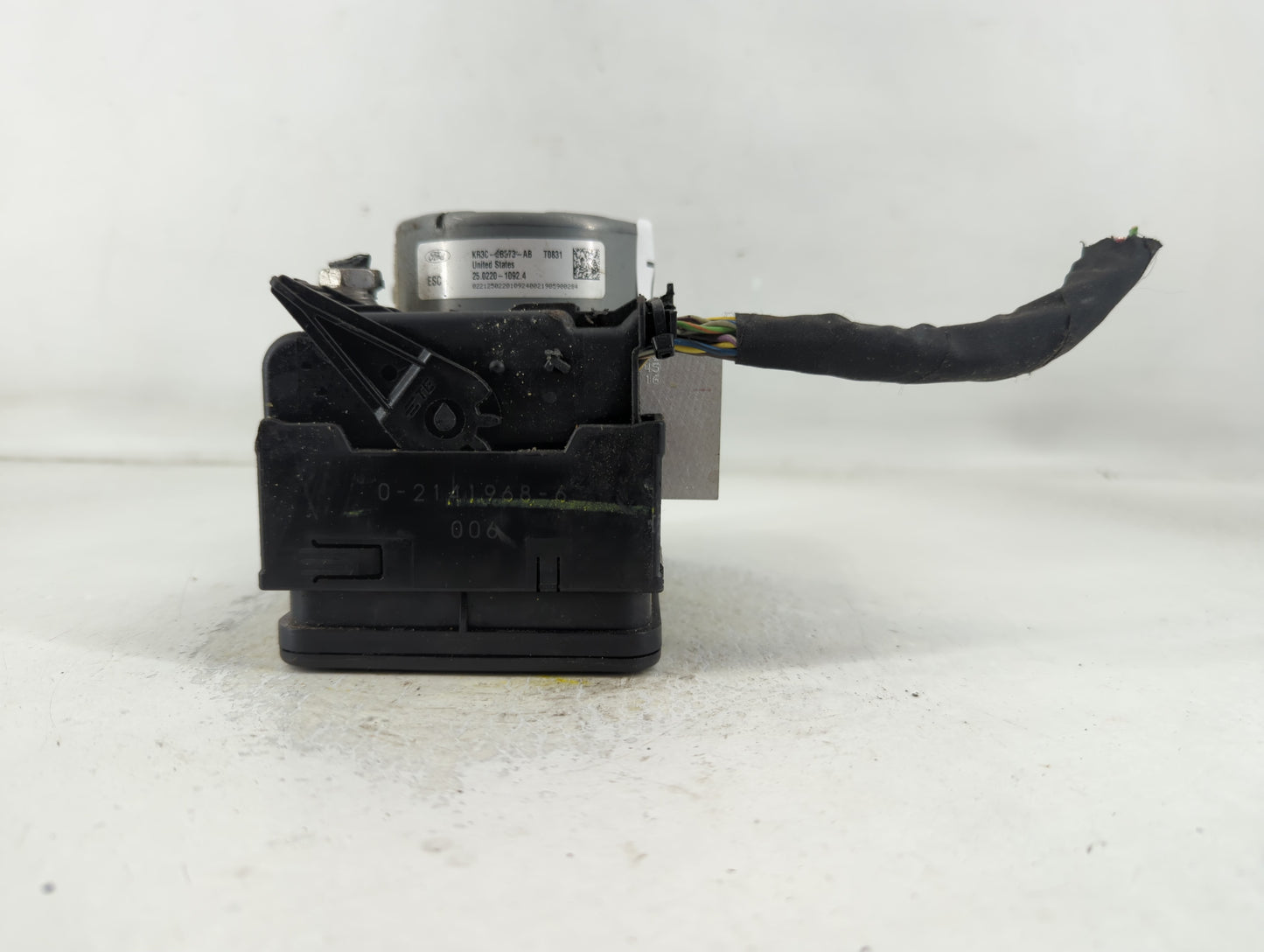 2019-2022 Ford Mustang ABS Pump Control Module Replacement P/N:KR3C-2B373-AB Fits Fits 2019 2020 2021 2022 OEM Used Auto Par
