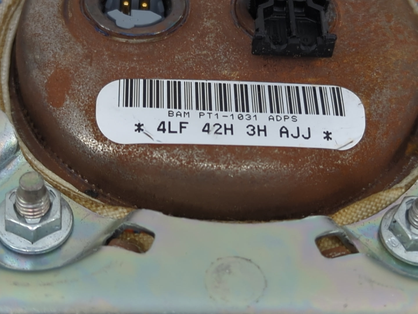 2019-2022 Ford Ranger Air Bag Driver Left Steering Wheel Mounted Fits Fits 2019 2020 2021 2022 OEM Used Auto Parts - Oemused