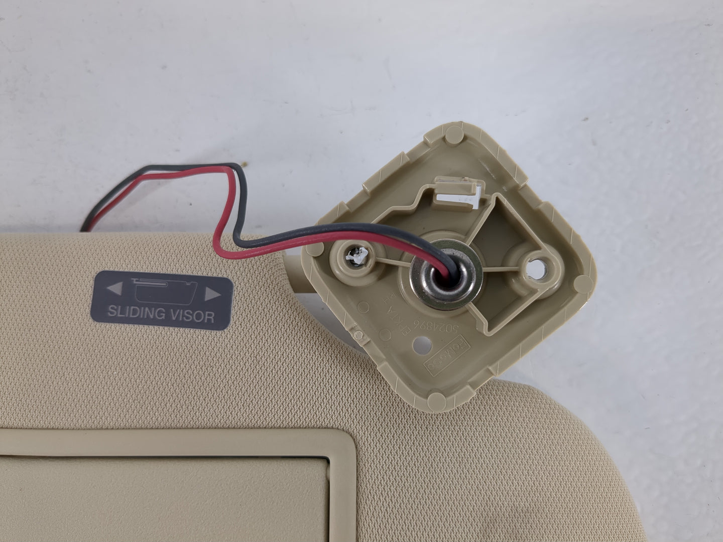 2013-2019 Ford Taurus Sun Visor Shade Replacement Passenger Right Mirror Fits OEM Used Auto Parts - Oemusedautoparts1.com