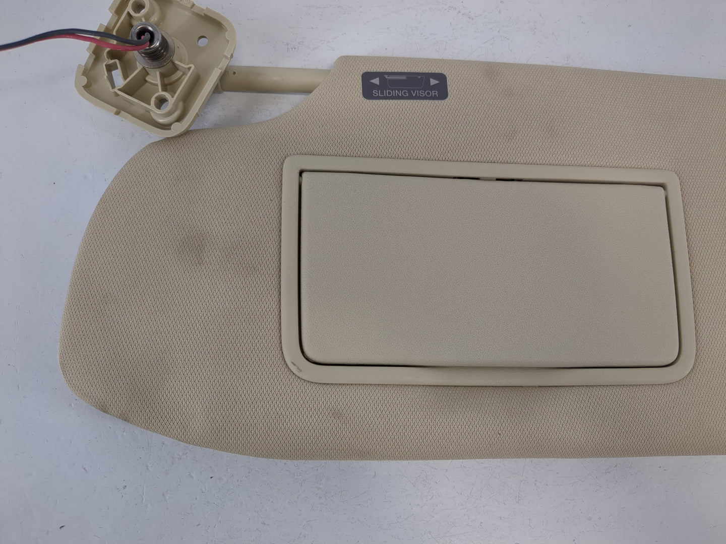 2013-2019 Ford Taurus Sun Visor Shade Replacement Driver Left Mirror Fits Fits 2013 2014 2015 2016 2017 2018 2019 OEM Used A