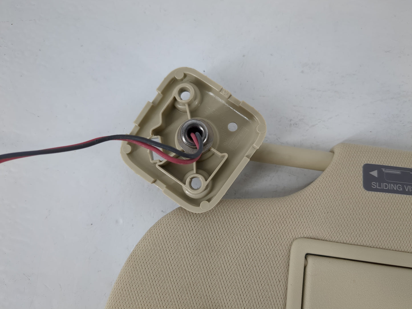 2013-2019 Ford Taurus Sun Visor Shade Replacement Driver Left Mirror Fits Fits 2013 2014 2015 2016 2017 2018 2019 OEM Used A