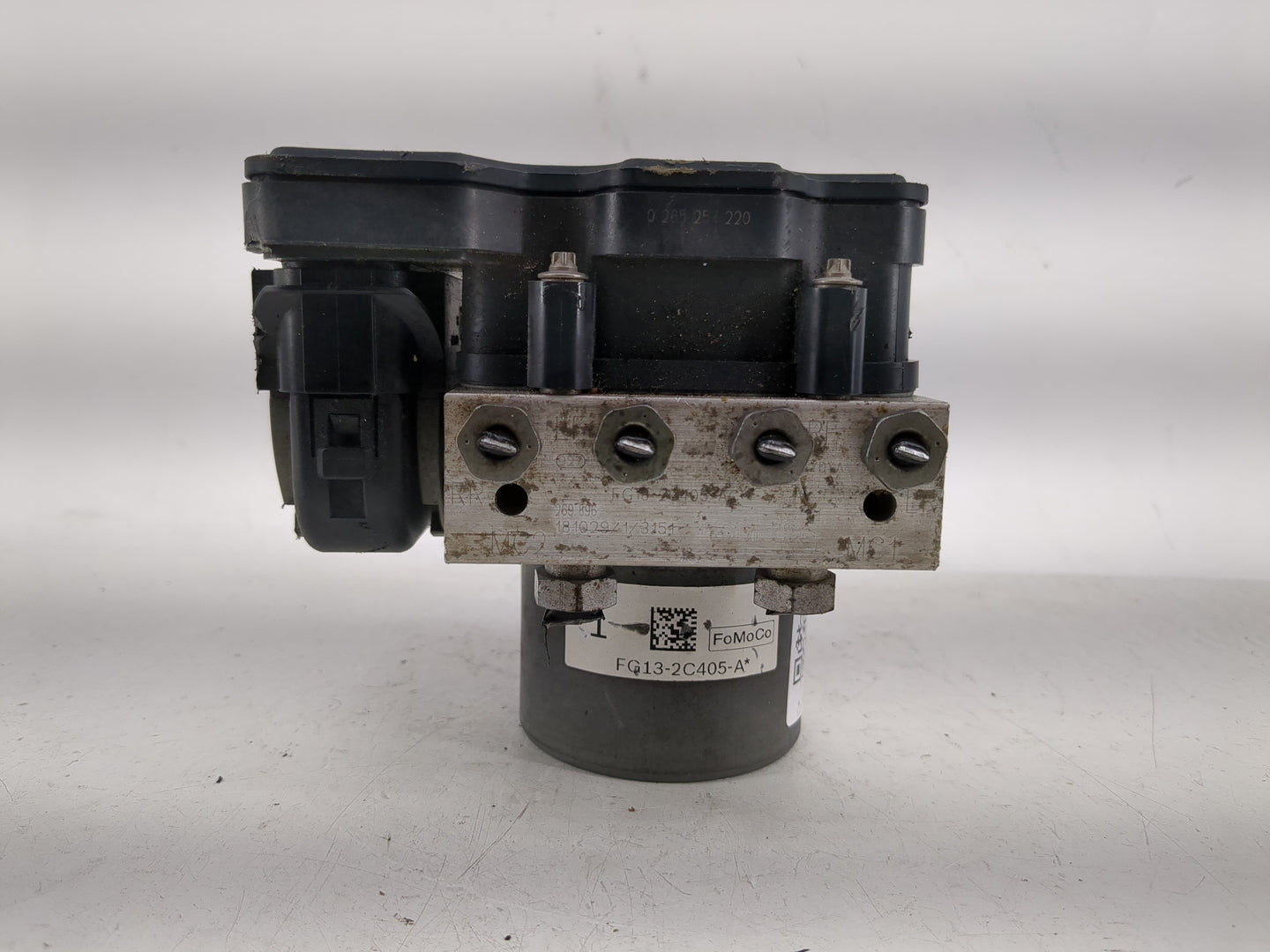 2014-2019 Ford Taurus ABS Pump Control Module Replacement P/N:0265956436 2265106581 Fits Fits 2014 2015 2016 2017 2018 2019 