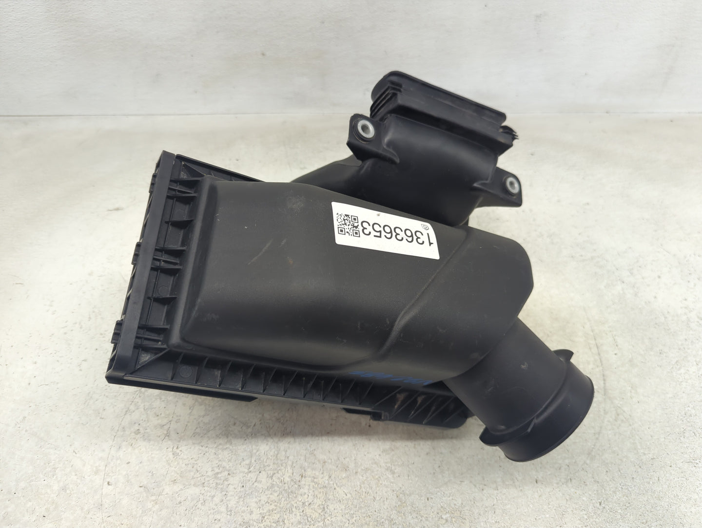 2016-2019 Ford Taurus Air Cleaner Intake-duct Hose Tube - Oemusedautoparts1.com