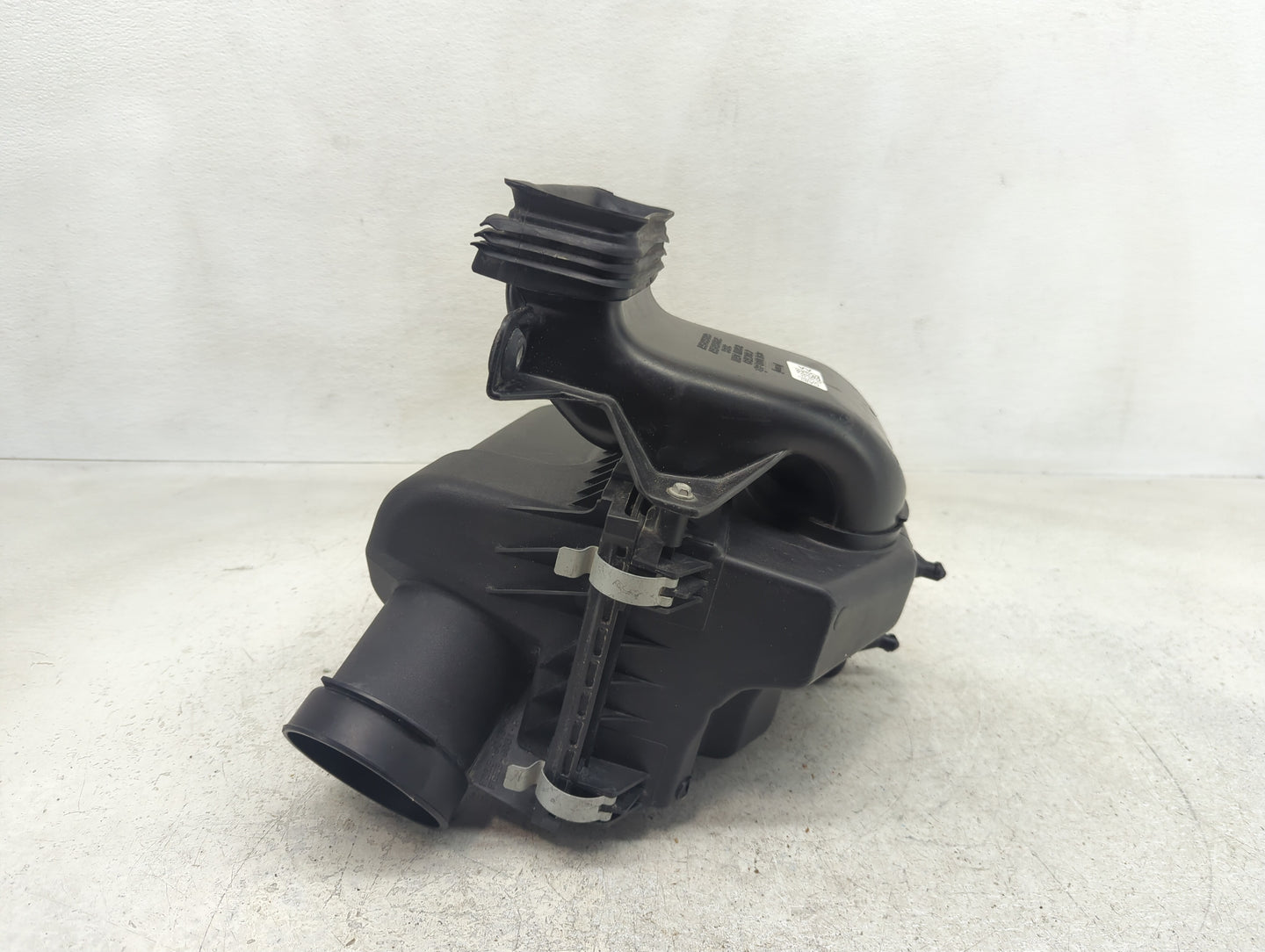2016-2019 Ford Taurus Air Cleaner Intake-duct Hose Tube - Oemusedautoparts1.com