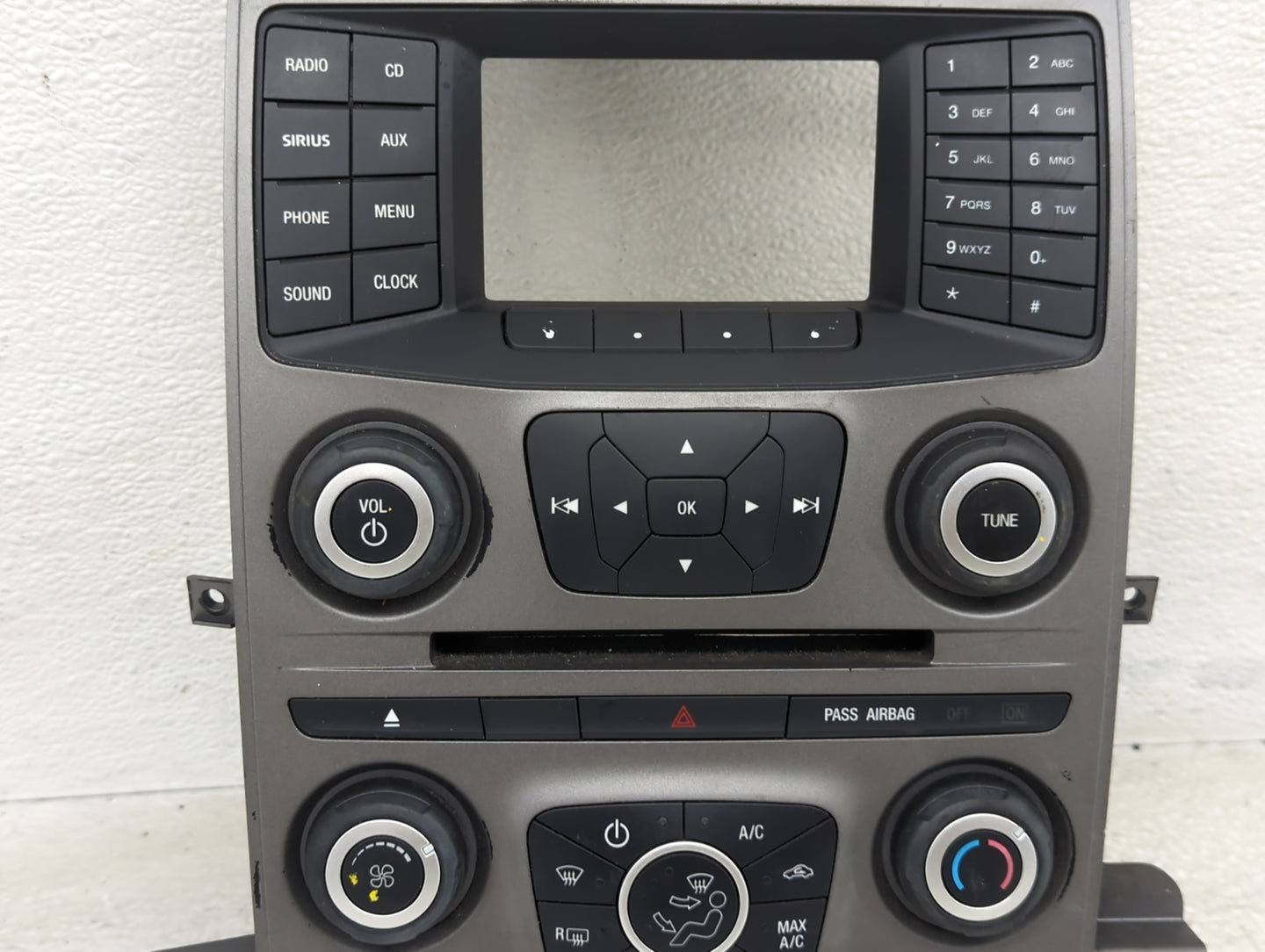 2015-2019 Ford Taurus Radio Control Panel - Oemusedautoparts1.com