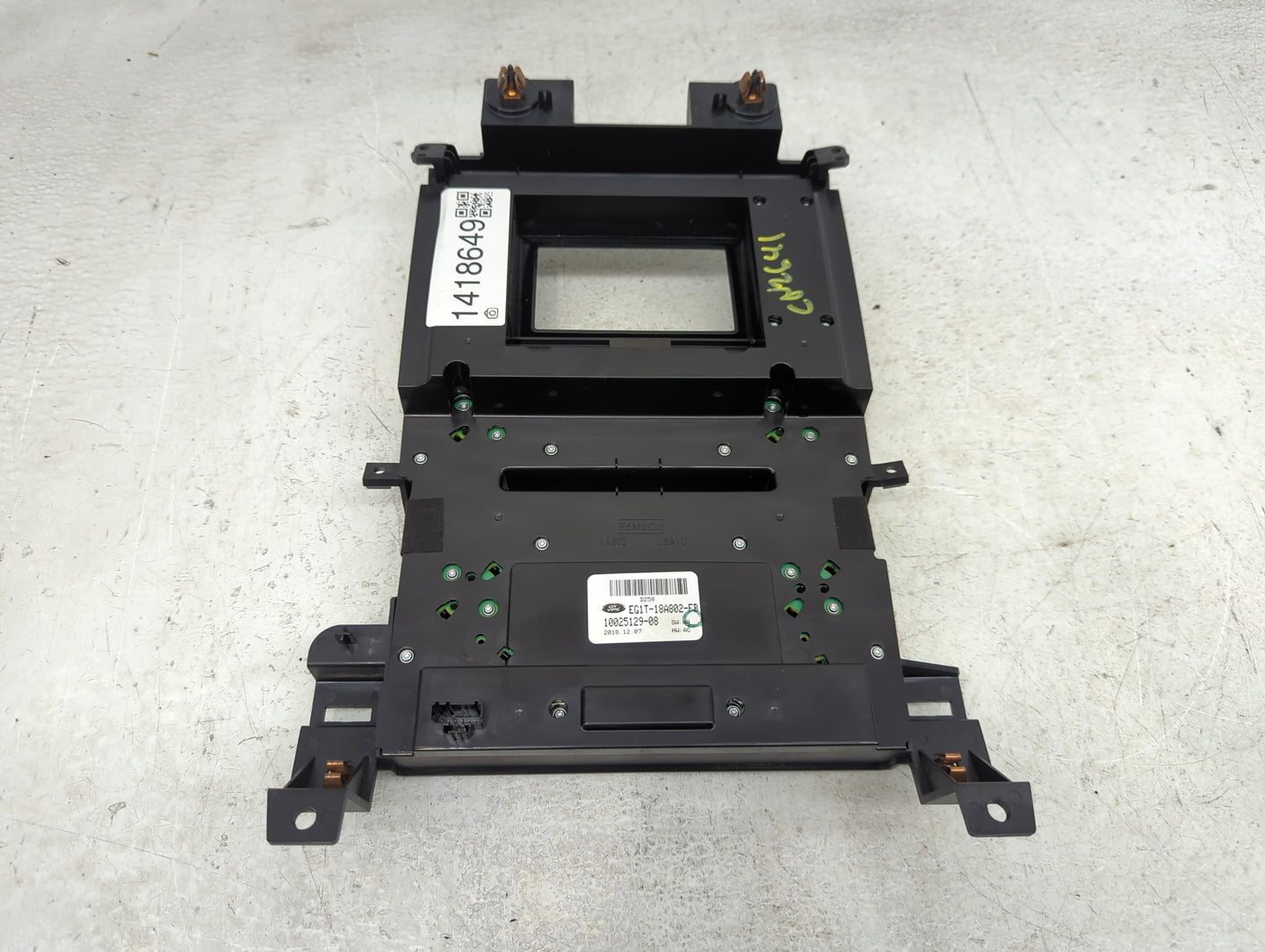 2015-2019 Ford Taurus Radio Control Panel - Oemusedautoparts1.com