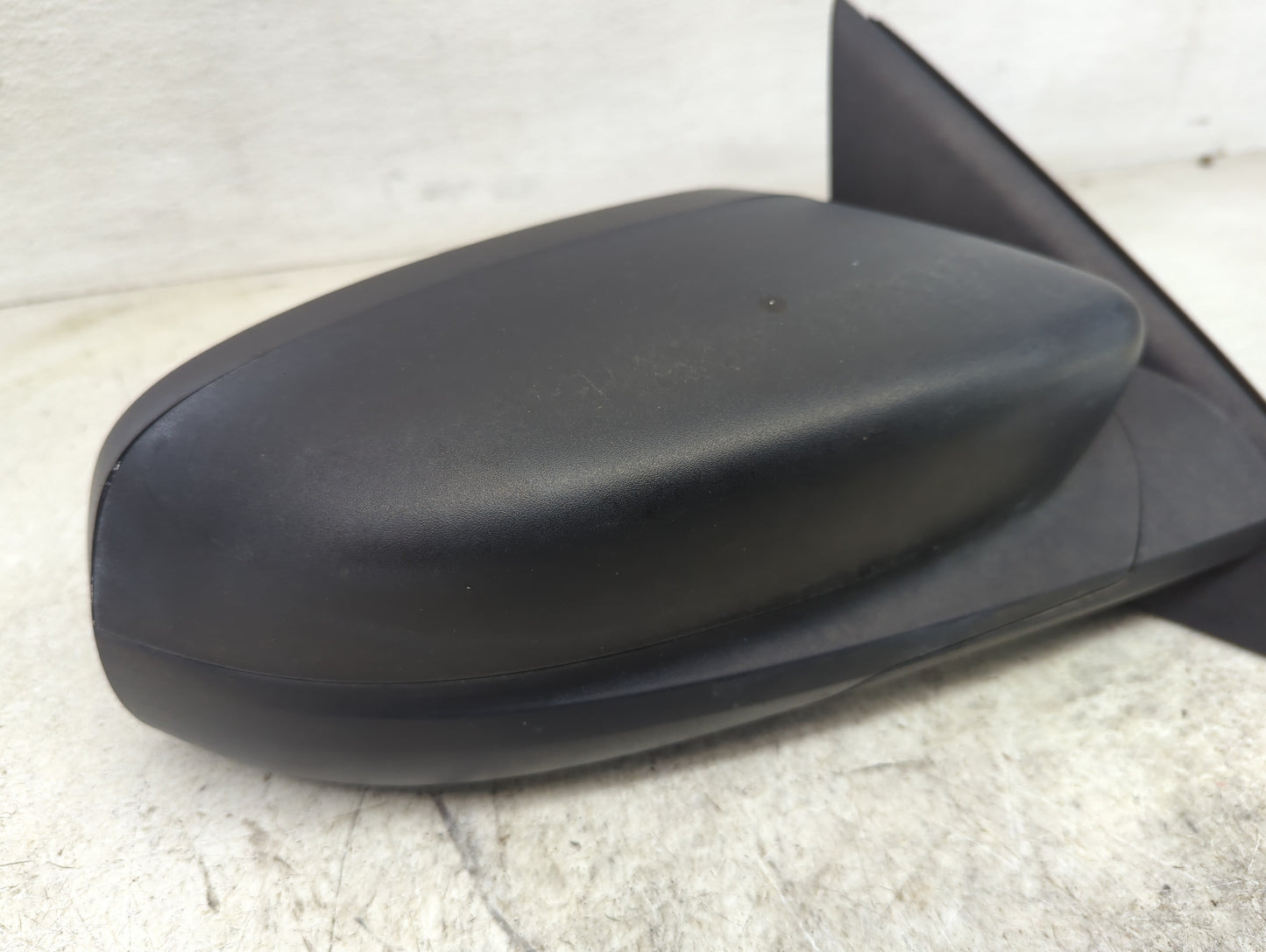 2010-2019 Ford Taurus Passenger Side View Mirror - Right Door Mirror OEM Used - Oemusedautoparts1.com
