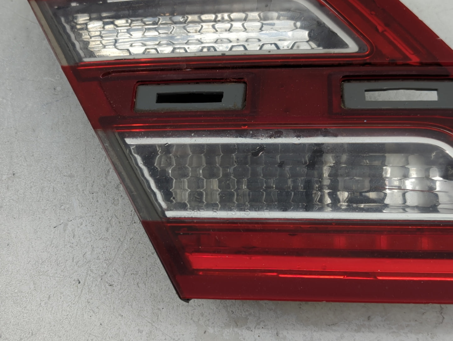 2013-2019 Ford Taurus Tail Light Assembly Driver Left OEM P/N:DG13-15B503-A Fits Fits 2013 2014 2015 2016 2017 2018 2019 OEM
