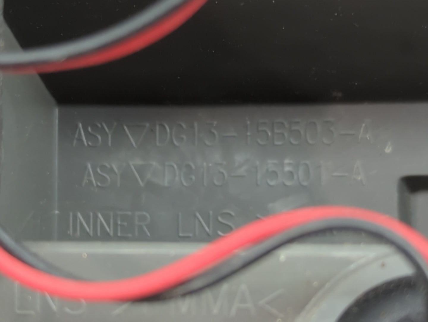2013-2019 Ford Taurus Tail Light Assembly Driver Left OEM P/N:DG13-15B503-A Fits Fits 2013 2014 2015 2016 2017 2018 2019 OEM