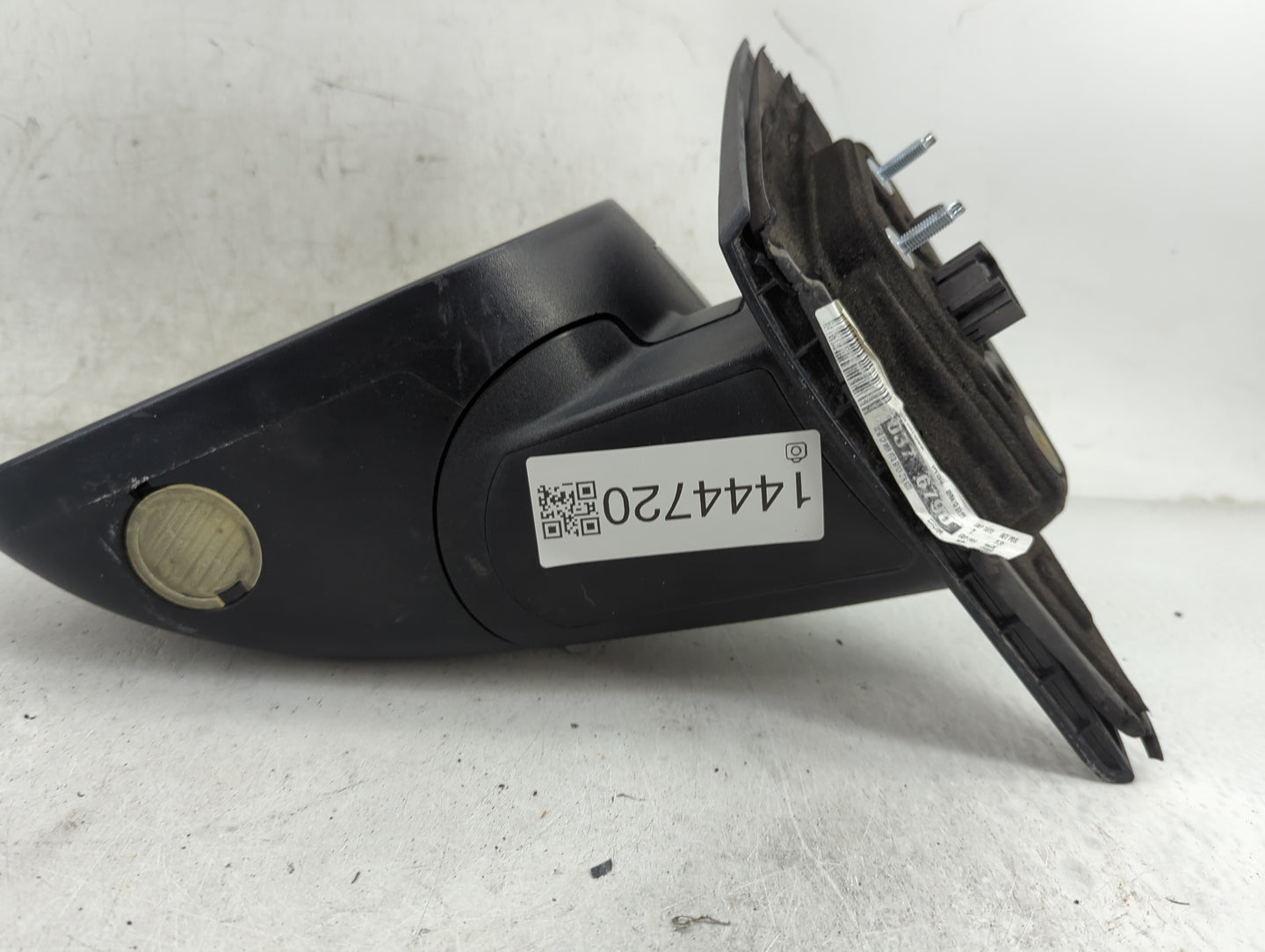 2010-2019 Ford Taurus Passenger Side View Mirror - Right Door Mirror OEM Used - Oemusedautoparts1.com