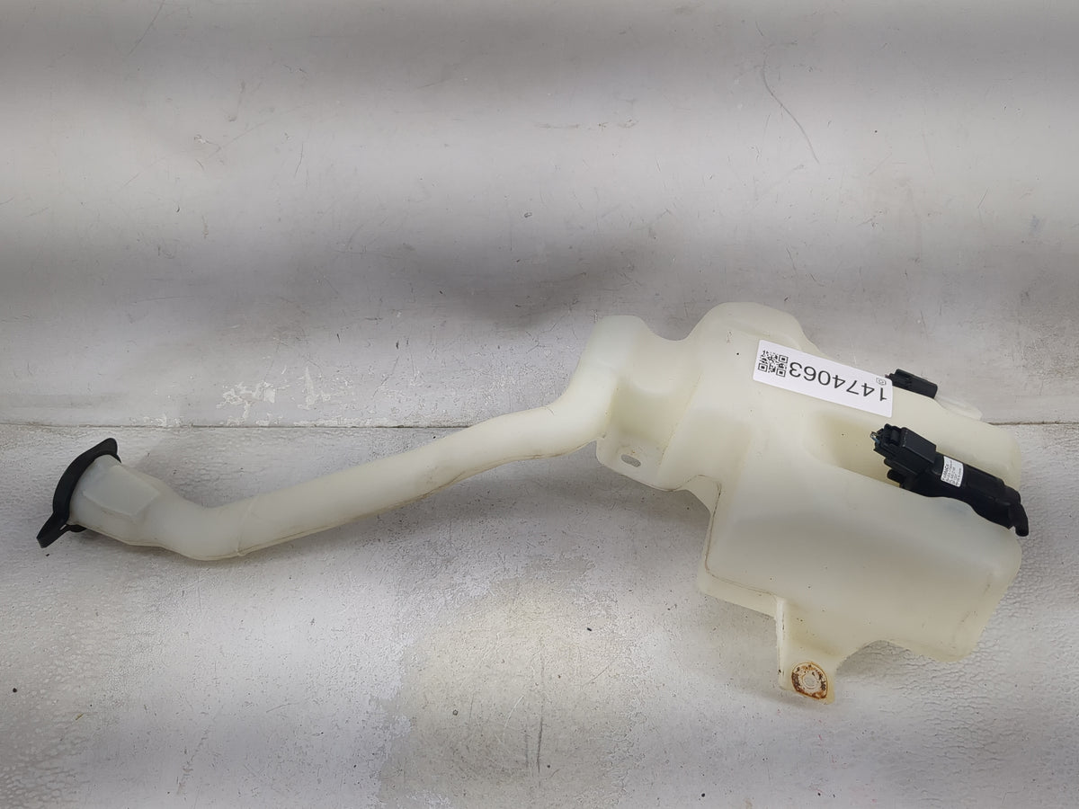 2013-2019 Ford Taurus Windshield Washer Fluid Reservoir Bottle Oem 1474063 - Oemusedautoparts1.com