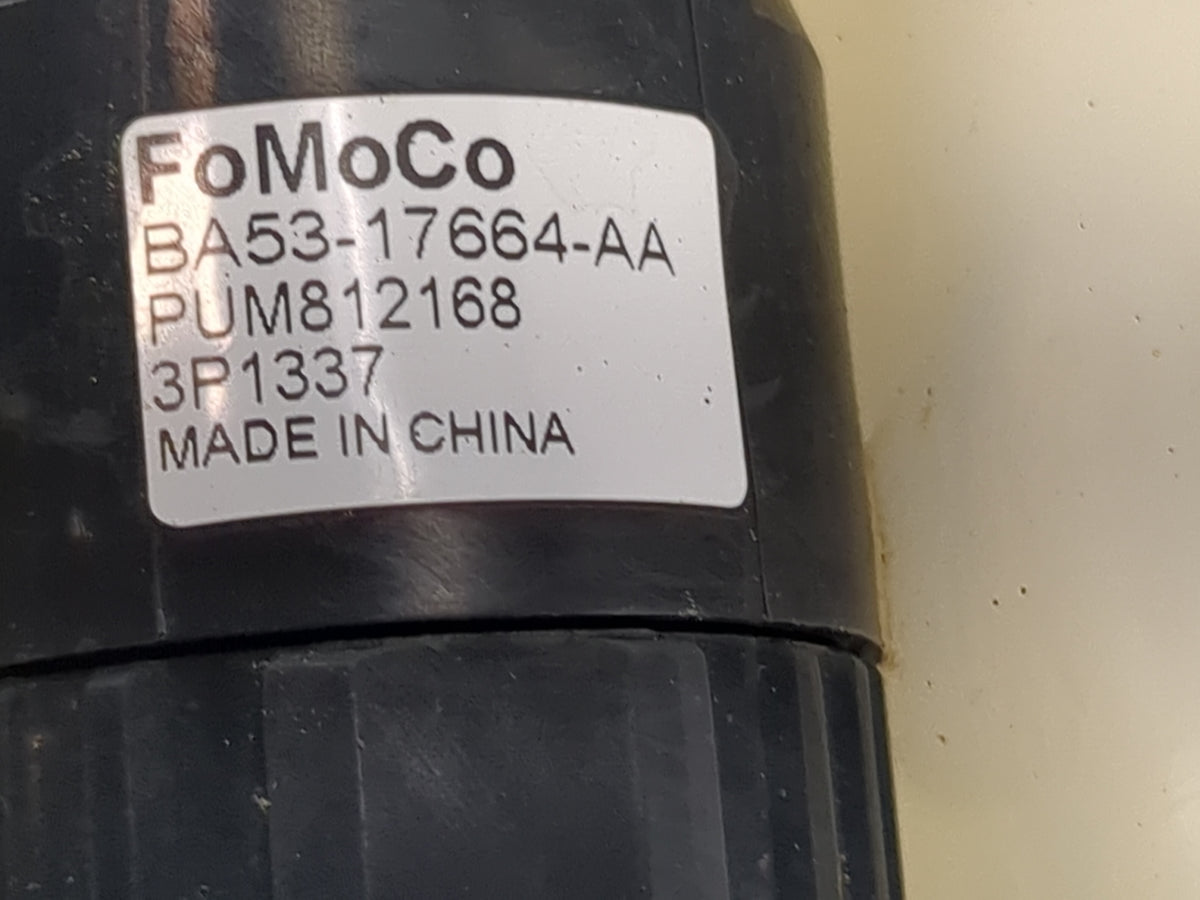2013-2019 Ford Taurus Windshield Washer Fluid Reservoir Bottle Oem 1474063 - Oemusedautoparts1.com