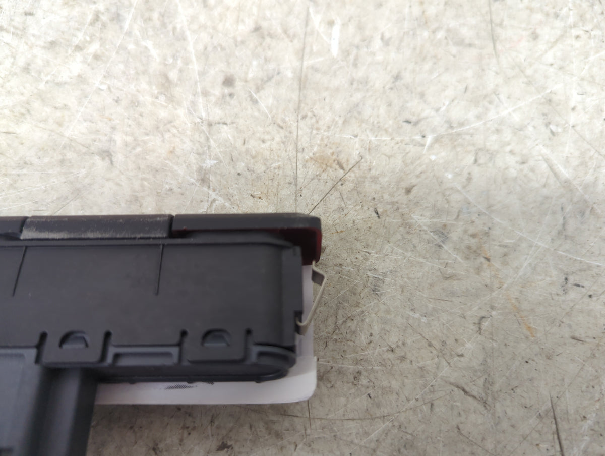 2019 Ford Taurus Hazard Switch - Oemusedautoparts1.com