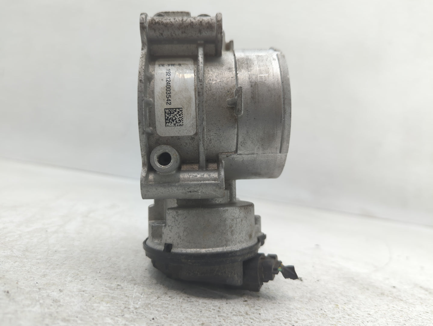 2013-2019 Ford Taurus Throttle Body P/N:AT4E-9F991-EL Fits Fits 2011 2012 2013 2014 2015 2016 2017 2018 2019 OEM Used Auto P