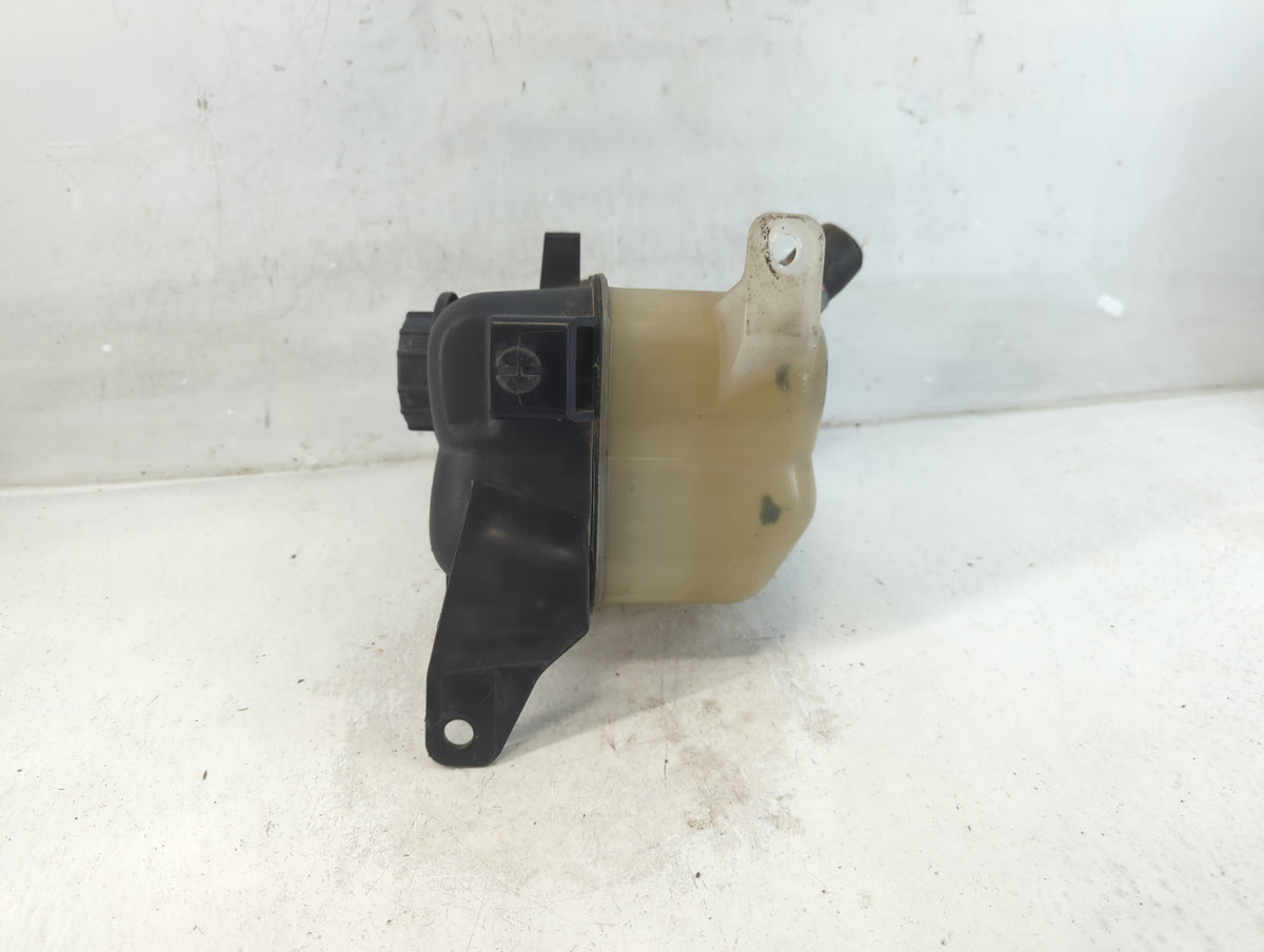 2012-2019 Ford Taurus Radiator Coolant Overflow Expansion Tank Bottle 923429 - Oemusedautoparts1.com