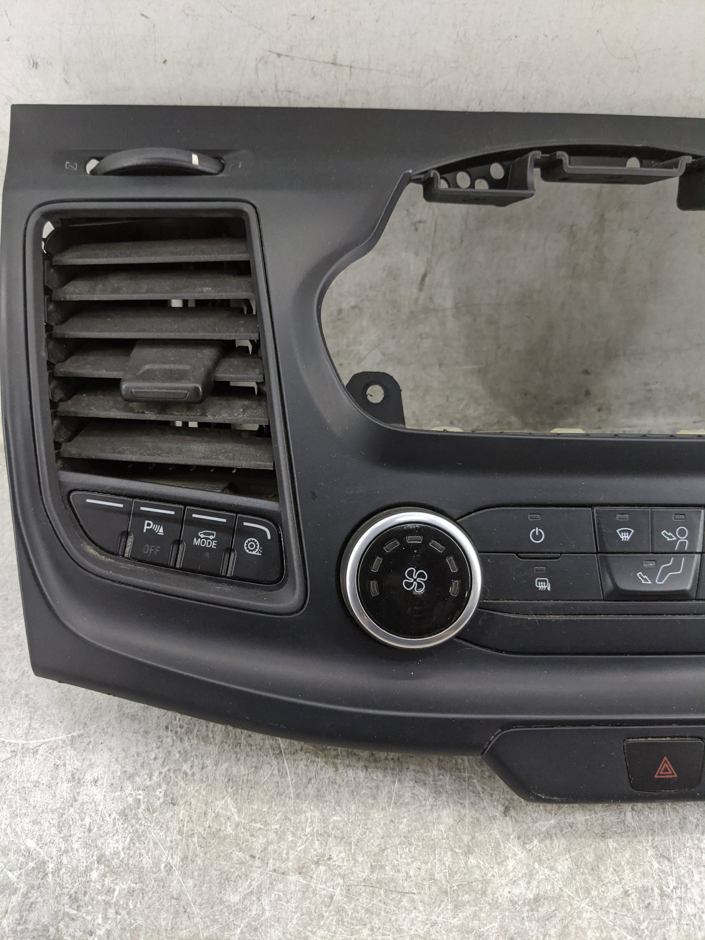 2019 Ford Transit Climate Control Module Temperature AC/Heater Replacement P/N:DMTRA18549 DMTRA1854919980, E174046 Fits OEM 