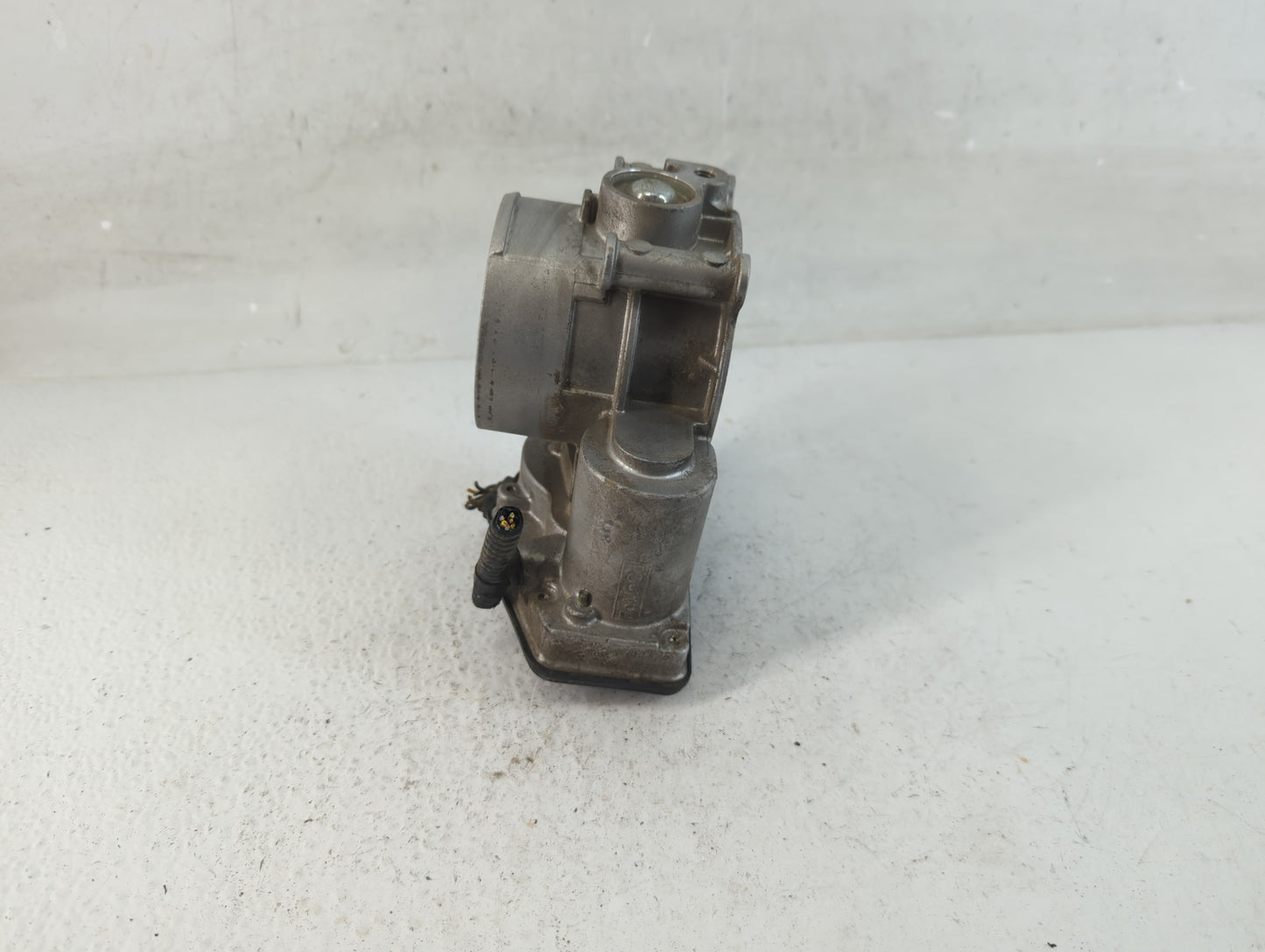 2015-2019 Ford Transit-150 Throttle Body P/N:AT4E-9F991-EL Fits Fits 2011 2012 2013 2014 2015 2016 2017 2018 2019 OEM Used A