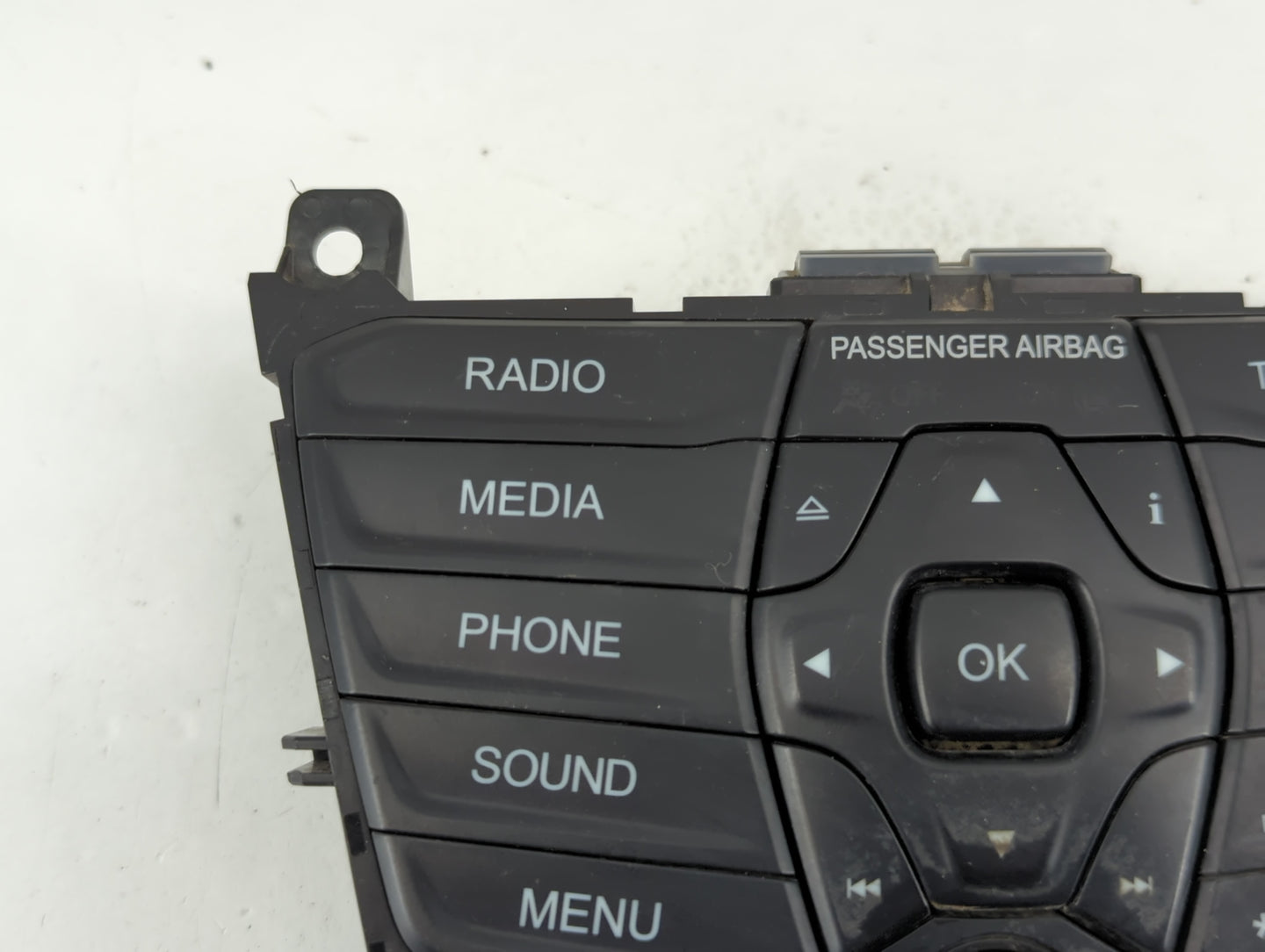 2018-2019 Ford Transit-150 Radio AM FM Cd Player Receiver Replacement P/N:DT1T-18K811-CG Fits Fits 2018 2019 OEM Used Auto P