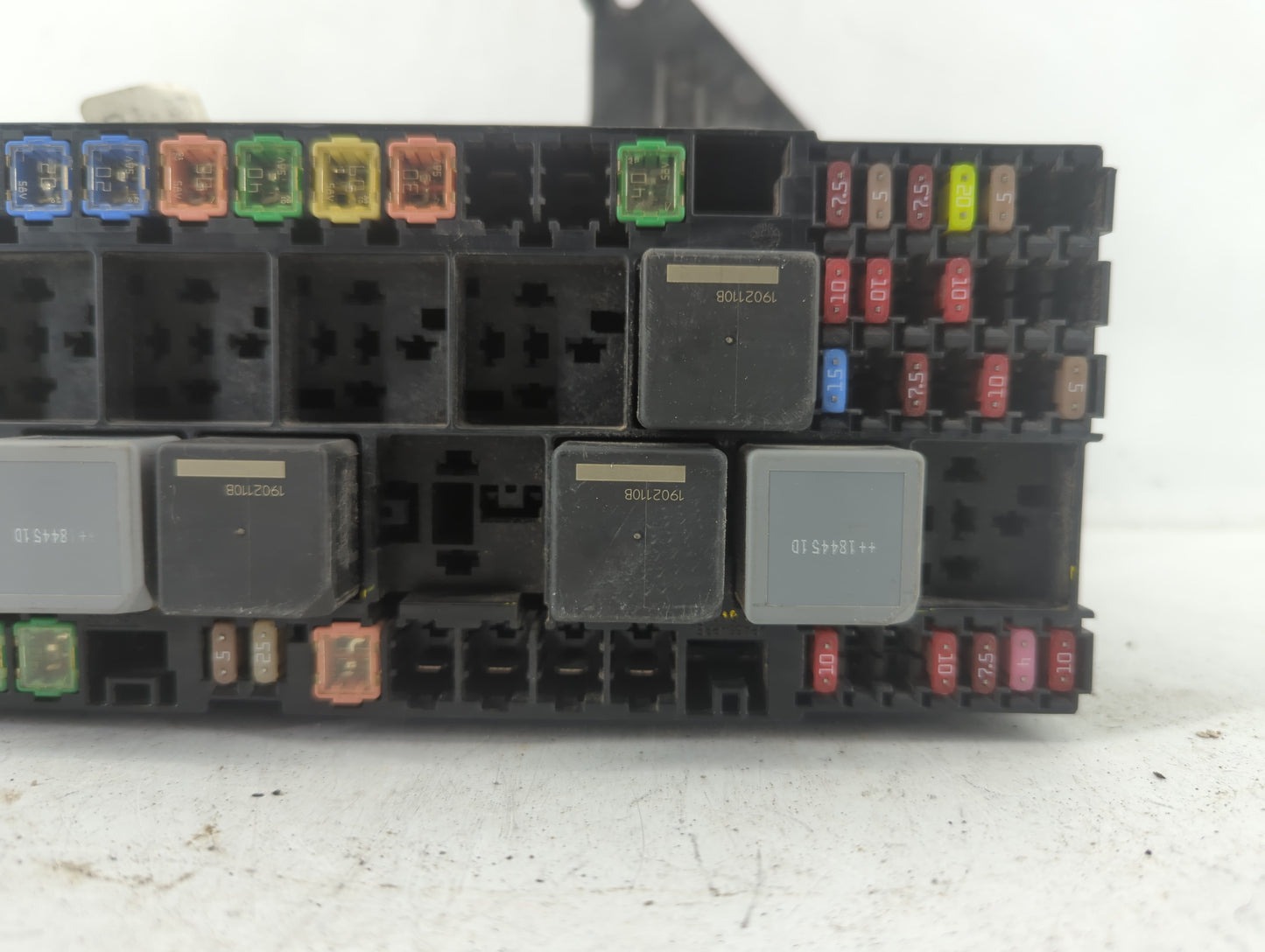2017-2019 Ford Transit-150 Fusebox Fuse Box Panel Relay Module P/N:PKK4T14401RMB Fits Fits 2017 2018 2019 OEM Used Auto Part